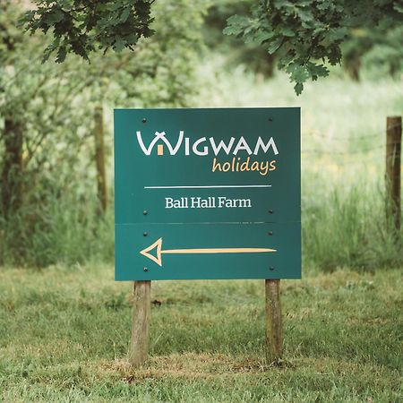 Ball Hall Farm By Wigwam Holidays East Cottingwith Dış mekan fotoğraf